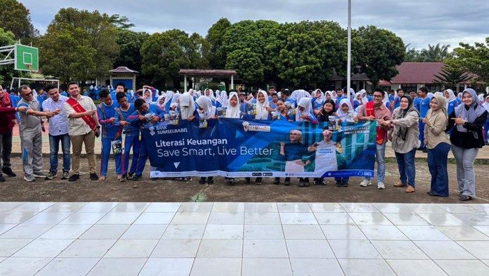 1761672903016-bank-sumsel-babel-ajak-menabung-sejak-dini-1761657243034_169