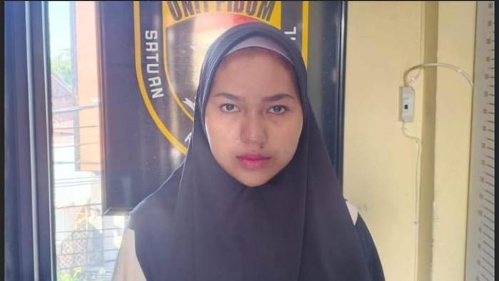 1761738056610-pelaku-penggelapan-uang-perusahaan-di-lubuklinggau-1761715995132_169