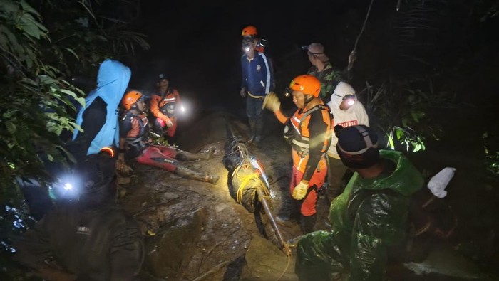 1762234818983-tenggelam-1762225742242_169