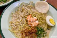 1762277938038-slurpp-mie-celor-palembang-berkaldu-udang-legit-di-melawai-plaza-8_169