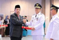 1762384984209-gubernur-babel-hidayat-arsani-lantik-fery-insani-dan-syahbudin-jadi-bupati-dan-wakil-bupati-bangka-1762367353470_169