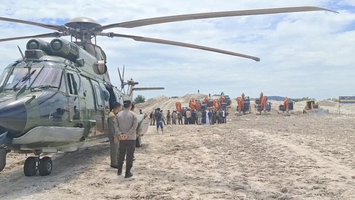 1762666637176-tim-satgas-penertiban-kawasan-hutan-dan-tambang-pkh-halilintar-menggerebek-tambang-timah-ilegal-di-wilayah-kabupaten-bangka-te-1762607260447_169