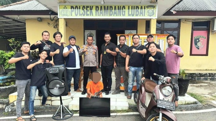 1762947700744-ayah-dan-anak-tiri-pelaku-pencurian-di-muara-enim-berhasil-ditangkap-1762923027979_169