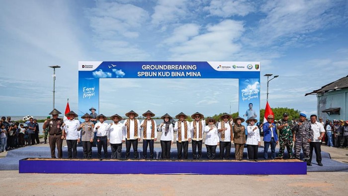 1763012781207-pertamina-patra-niaga-bersama-kementerian-koperasi-serta-pemerintah-provinsi-lampung-dan-pemerintah-kabupaten-lampung-timur-me-1762990259316_169