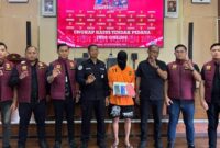 1763055615530-polres-oku-selatan-merilis-pelaku-judi-online-bermodus-game-sepak-bola-1763027432738_169