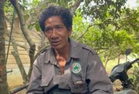 1763206319353-tumengging-sikar-pimpinan-kelompok-orang-rimba-di-desa-mentawak-merangin-1763113538584_169