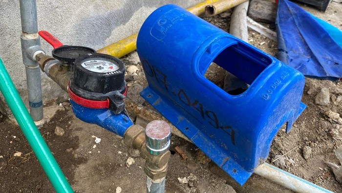 1763228068655-ilustrasi-meteran-air-pdam-parepare-1747705819797_169