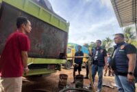 1763293025484-polisi-saat-menggerebek-gudang-bbm-ilegal-di-bangka-1763269979169_169