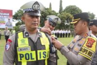 1763379962842-kapolres-banyuasin-akbp-ruri-prastowo-pimpin-apel-gelar-pasukan-operasi-zebra-musi-2025-1763360005743_169