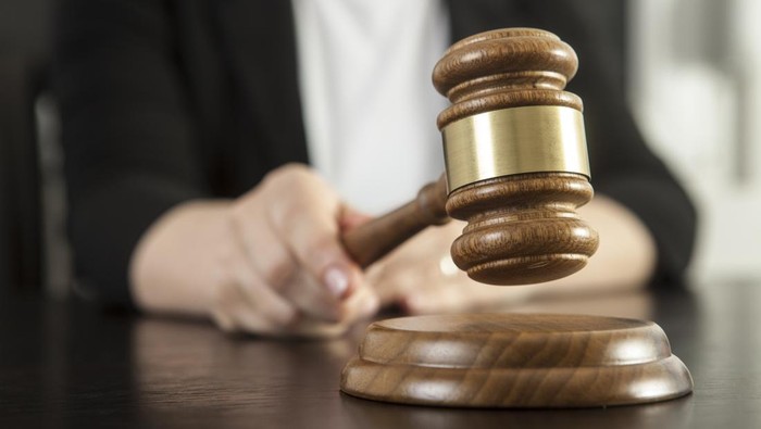 1763401102908-ilustrasi-sidang-vonis_169