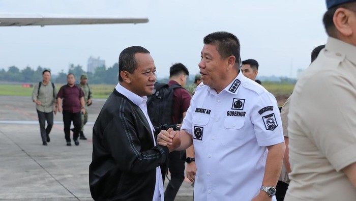 1763615212676-menteri-esdm-bahlil-lahadalia-bersama-gubernur-babel-hidayat-arsani-1763597058609_169