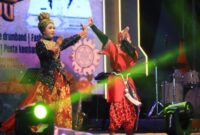 1763852702277-penampilan-seni-budaya-di-festival-candi-bumi-ayu-di-pali-1763822422856_169