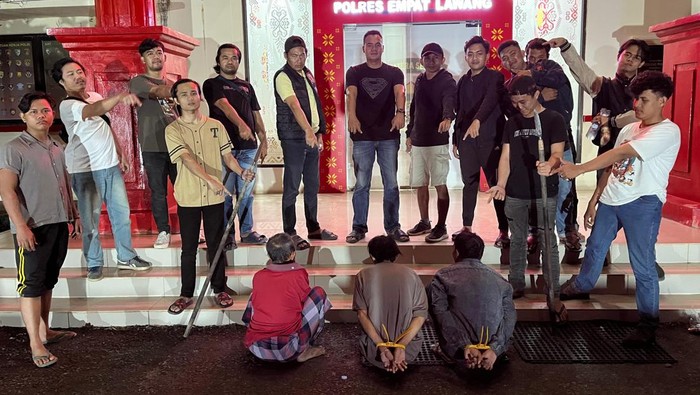 1764068767311-ketiga-pelaku-penyerangan-terhadap-rumah-warga-di-empat-lawang-1764058474548_169