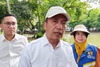 1764155173440-wali-kota-palembang-ratu-dewa-1764128119040_169