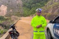 1764284689185-kanit-turjawali-satlantas-polres-kerinci-ipda-debi-1764246821221_169