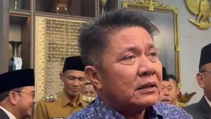 1764306374935-gubernur-sumsel-herman-deru-1759755509545_169