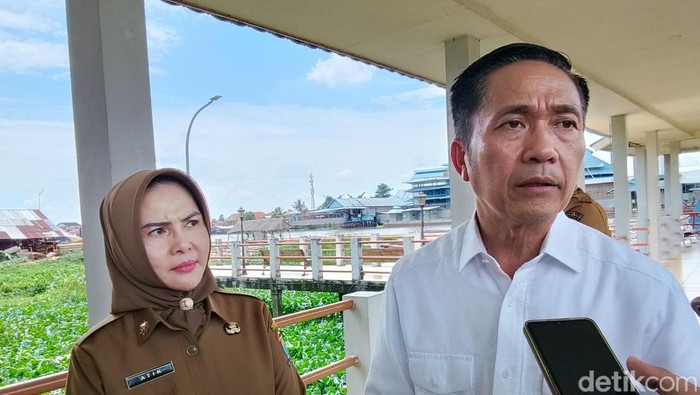 1764695223628-walkot-palembang-ratu-dewa-1764666177570_169