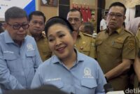1764738387806-ketua-komisi-iv-dpr-ri-titiek-soeharto-1764687393097_169