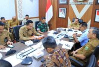 1764738389243-rapat-bantuan-untuk-aceh-sumut-dan-sumbar-1764685268888_169