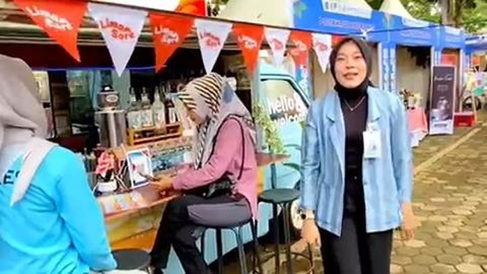 1764997591276-bank-sumsel-babel-menghadirkan-booth-layanan-lengkap-dengan-pembayaran-qris-bank-sumsel-babel-1764949207595_169