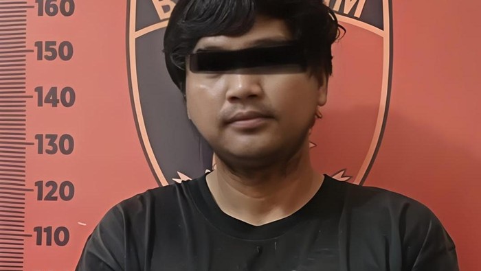 1765105581996-pelaku-penusukan-dua-pelajar-di-oki-berhasil-diamankan-polsek-pedamaran-1765077799101_169