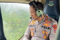 1765127143585-kapolda-lampung-irjen-helfi-assegaf-saat-memantau-aktivitas-pembalakan-di-hutan-pesisir-barat-1765097957108_169