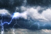 1765148691788-ilustrasi-hujan-petir-1762239904688_169