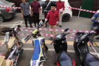 1765429616909-kejati-menyita-kendaraan-dari-rumah-eks-bupati-pesawaran-dendi-ramadhona-1765370165044_169