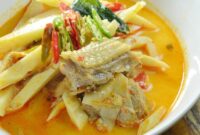 1765645536412-resep-gulai-ayam-dan-rebung_169
