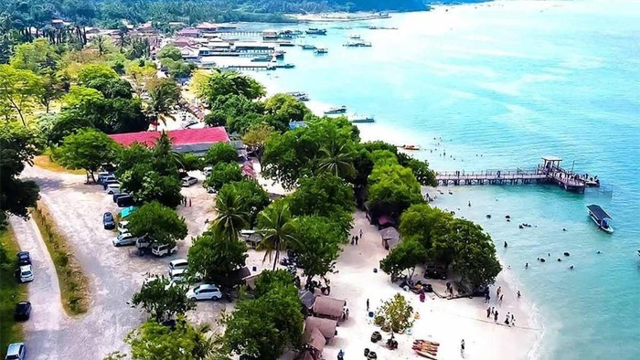 1765688725008-pantai-mutun-lampung-1765627674953_169