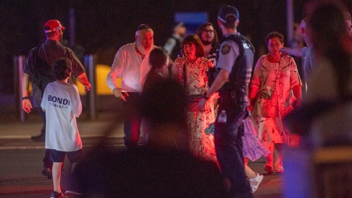 1765731959100-penembakan-di-pantai-bondi-gegerkan-warga-sydney-1765712223852_169