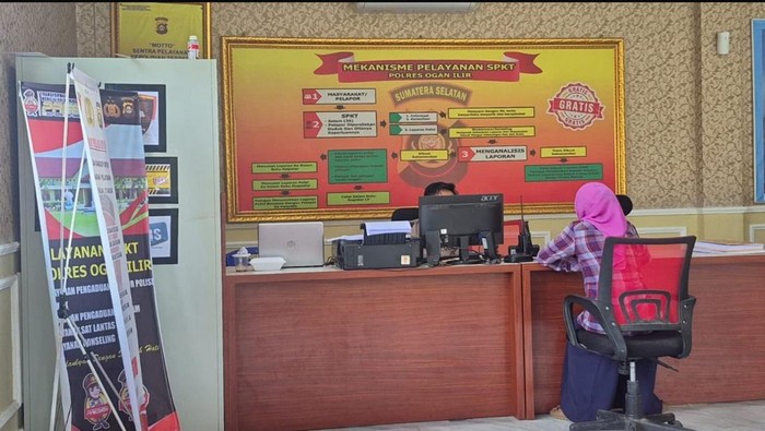 1766034375736-kabid-di-dinas-kominfo-statistik-dan-persandian-kabupaten-ogan-ilir-rully-mulyani-lapor-polisi-1766025540668_169