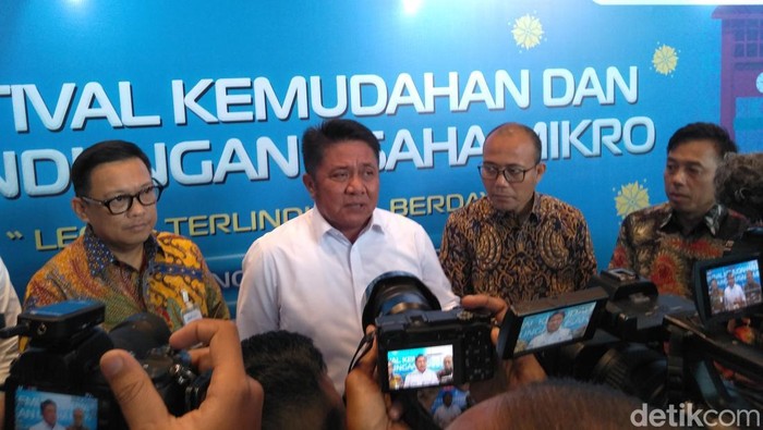 1766099098236-gubernur-sumsel-herman-deru-1766080003839_169