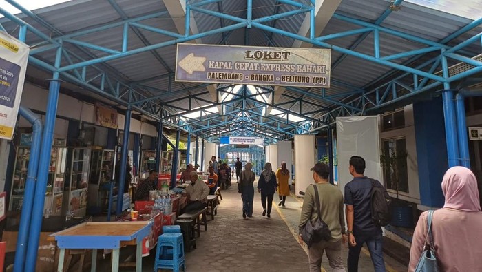 1766099099657-pelabuhan-boom-baru-palembang-stop-layani-penumpang-tujuan-bangka-belitung-1766078699783_169