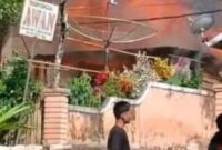 1766228761072-rumah-di-musi-rawas-hangus-terbakar-saat-pemilik-rumah-pergi-melayat-1766211659308_169