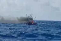1766250430554-kapal-nelayan-maulana-30-terbakar-di-tengah-perairan-laut-provinsi-lampung-1766210711013_169
