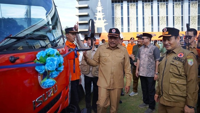 1766531100768-pemerintah-provinsi-bengkulu-menggelar-apel-siaga-bencana-dalam-rangka-mengantisipasi-potensi-bencana-hidrometeorologi-1766486953993_169