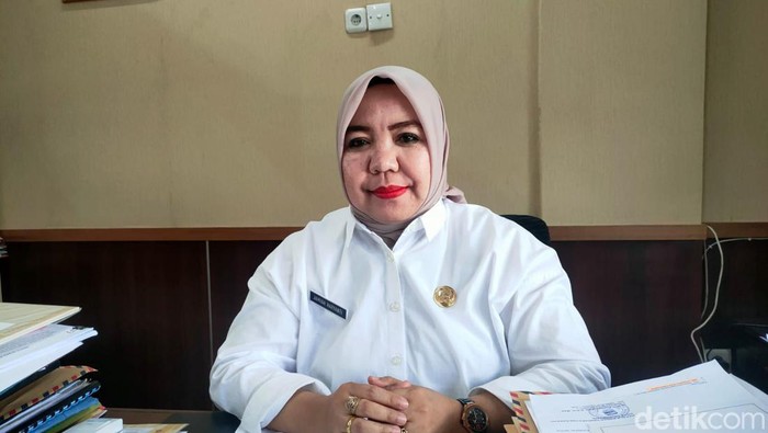 1767373558524-kepala-inspektorat-kota-palembang-jamiah-haryanti_169