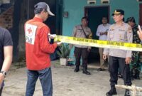 1769079991875-polisi-melakukan-olah-tkp-ditemukannya-wanita-di-palembang-tewas-dikontrakannya-1768989942960_169