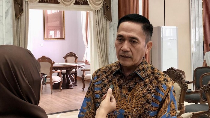 1769101571543-wali-kota-palembang-ratu-dewa-1769055631427_169