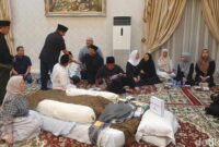 1769101598702-sejumlah-pejabat-berdatangan-ke-rumah-duka-haji-alim-di-palembang-1769092297200_169